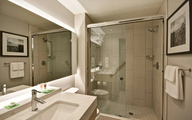 Hyatt Place Fresno
