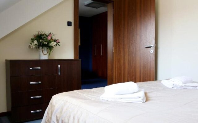 LONDON Boutique hotel & Restaurant