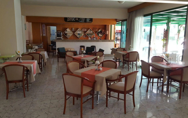 Mandalena Hotel Apartments
