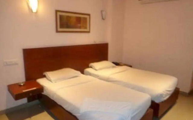 Halcyon Suites