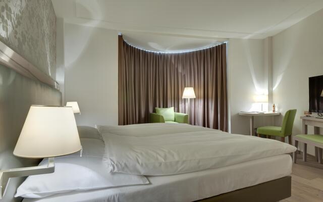 PLATZHIRSCH ZÜRICH - Downtown Boutique Hotel & Sushi Lounge