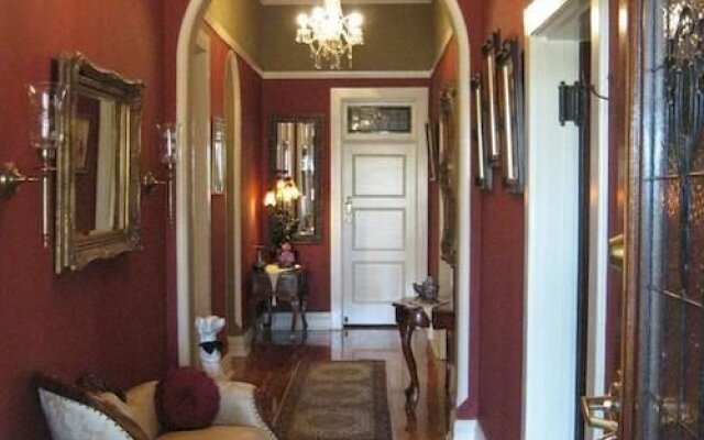 THE Doulton Luxury B&B