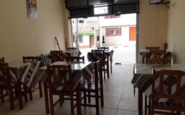 Lhotse Hostel B&B Huaraz