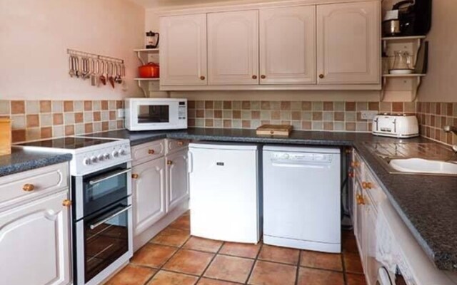 2 Carr Terrace