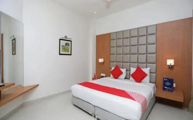 OYO Premium Bhosari MIDC