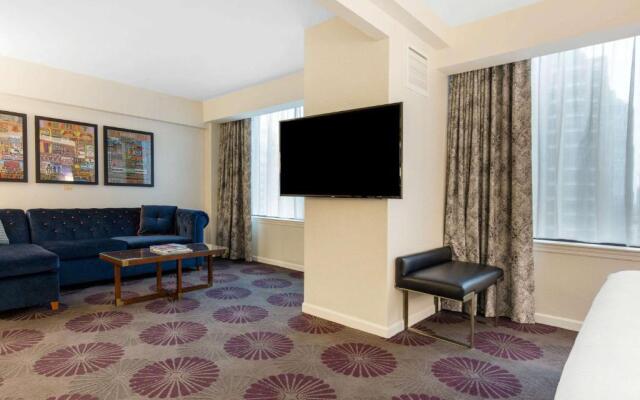 The Chicago Hotel Collection Magnificent Mile Hotel & Suites 