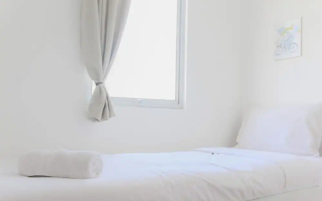 Comfortable 2BR at Emerald Bintaro Apartment