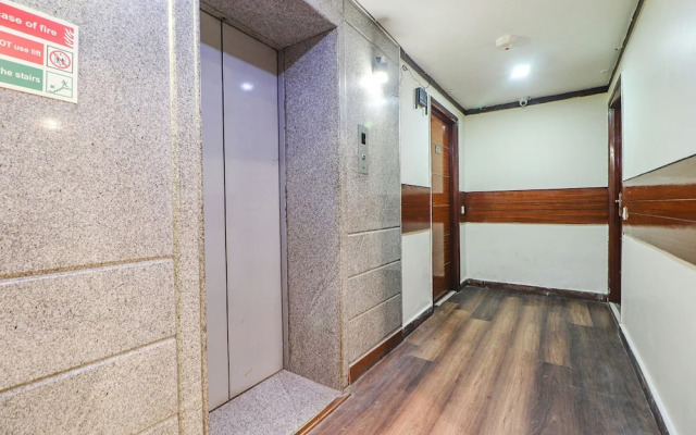 Fabhotel Dwarka Suites