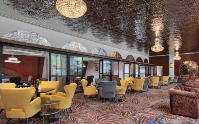 FIRSTHOTSPRINGHOTEL