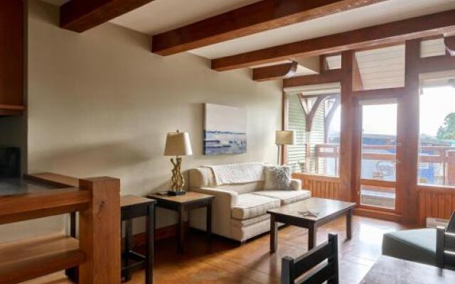 Whiskey Landing #211 Ocean's Edge by Natural Elements Vacation Rentals