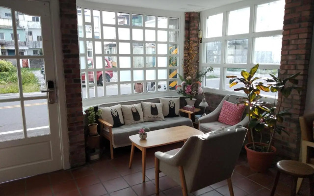 Little Time Guesthouse