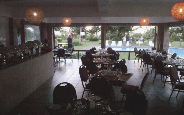 Elephant Lake Hotel