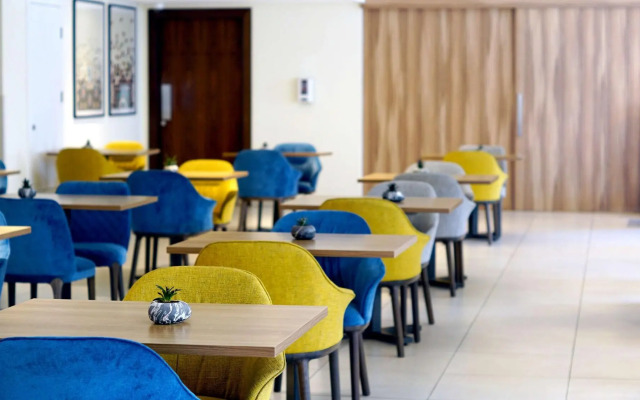 Hampton by Hilton Dubai Al Barsha