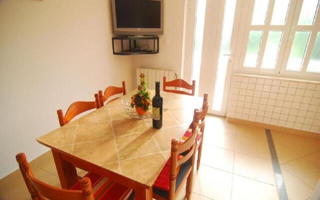 Apartment Bela1- close to the beach