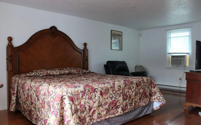 Dennis Port Surf Club (Boutique Hotel)