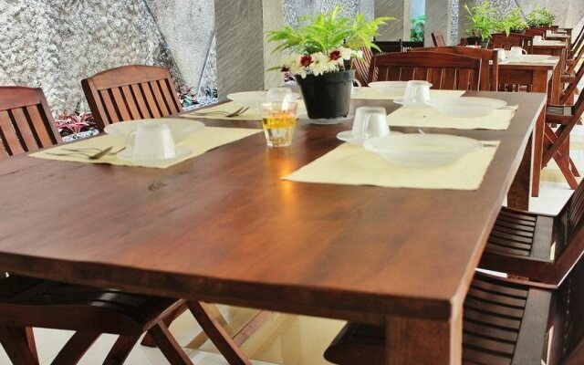 Hotel Marni Mulya