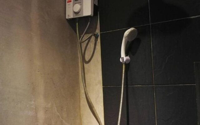 Phu-Ke-Ta, The Hip Service Apartment & Hotel
