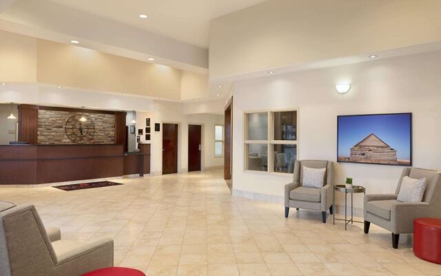 Ramada Drayton Valley