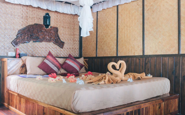 Phi Phi Relax Beach Resort