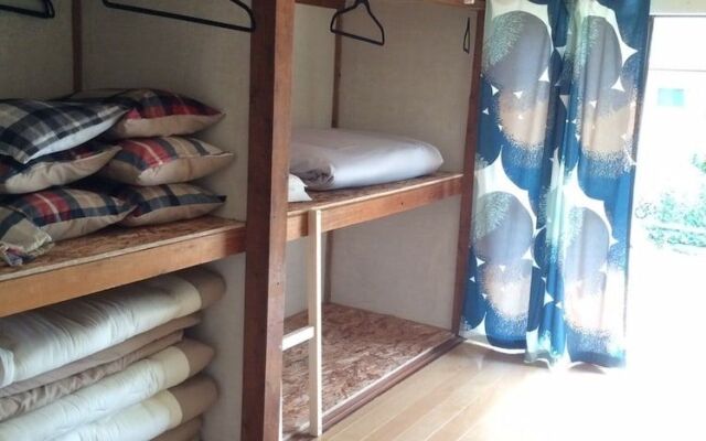 Cafe & Guest House SLAMs DUNKBURGER - Hostel