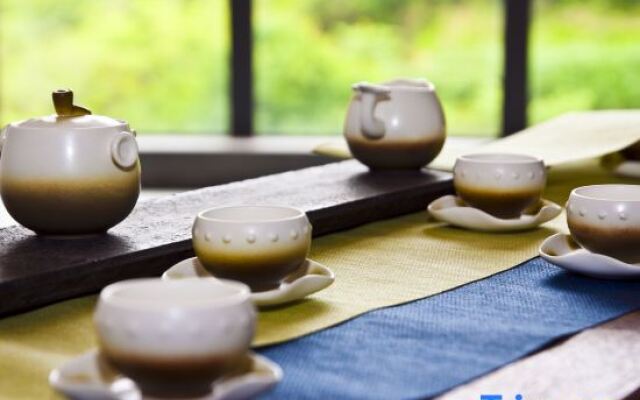 Wuyishan Guanjing Shanfang Hotel