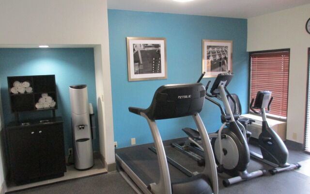 Clarion Pointe near Medical Center