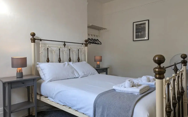 Dover Town Rooms