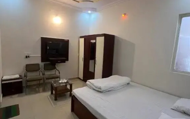 Shri Ram Palace