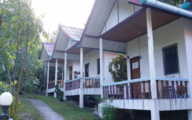 Happy Bungalow