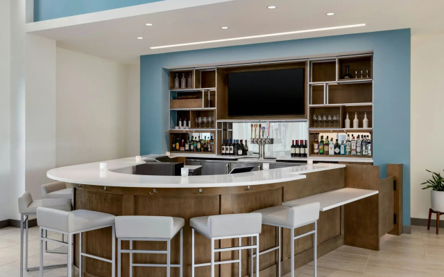 Element Charleston Airport