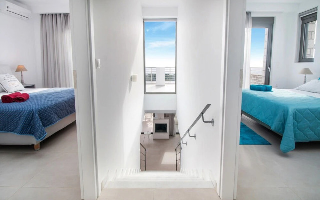 Francis & Gregorys Luxury Villas