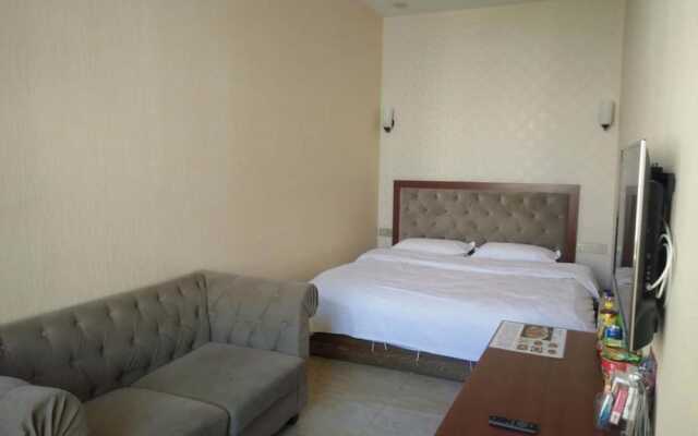 Pin Ge Business Hotel