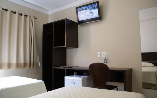 Cristal Palace Inn