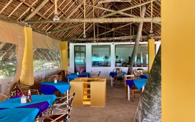 Blue Reef Sport and Fishing Lodge & Bungalows
