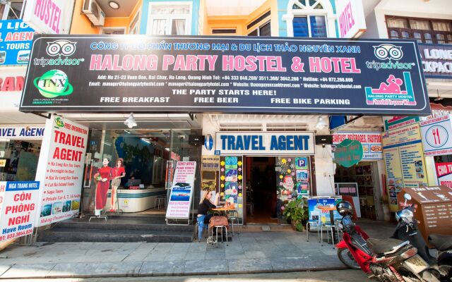 Halong Party Hostel