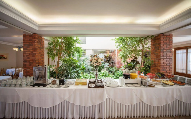 Farina Park Hotel