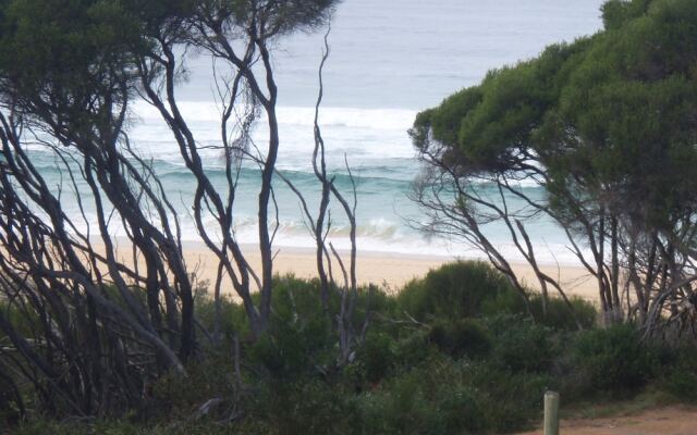 The Beach House At Tura Beach