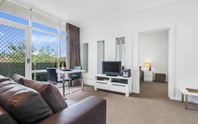 Adelaide DressCircle Apartments