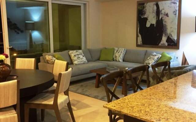 Condo Marina 303