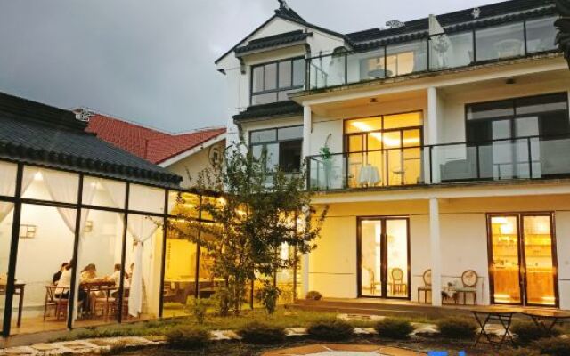 Yumo Boutique Guesthouse