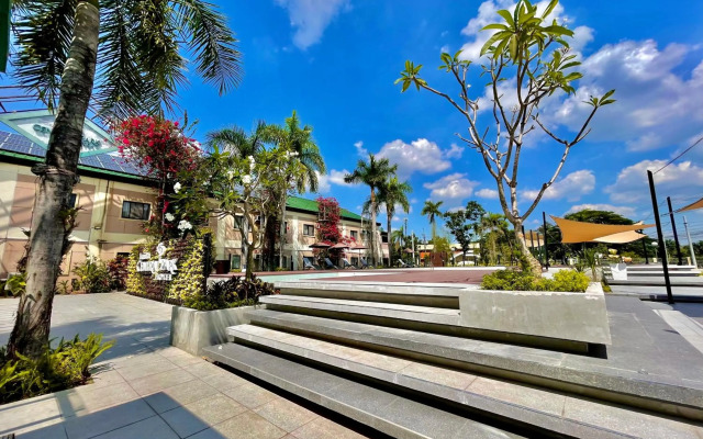 Luisita Central Park Hotel