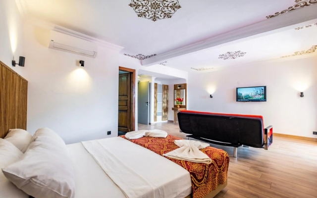 Costa Bitezhan Hotel
