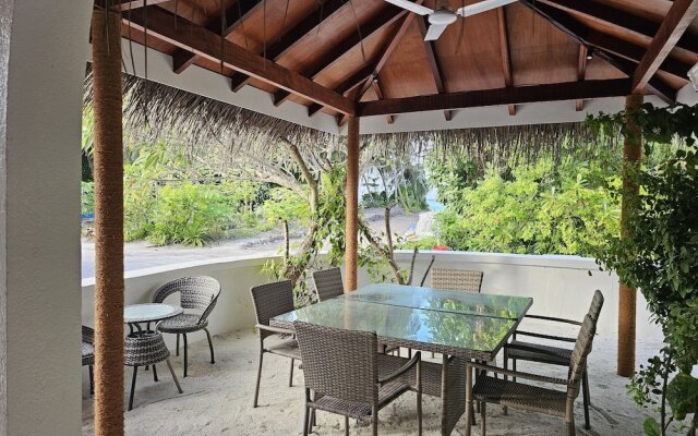 Island Luxury Fehendhoo
