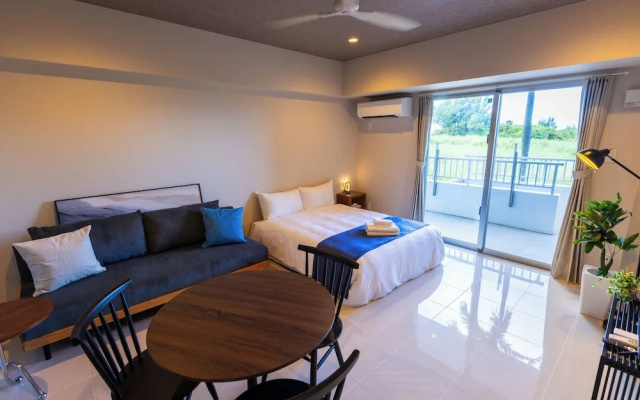 Grand blue105 – Guest Rooms – Onna