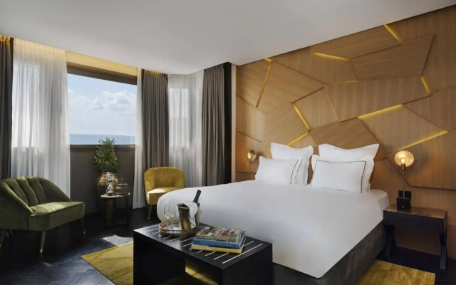 Отель Lighthouse by Brown Hotels