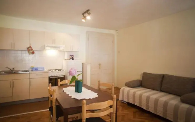 Stoneark Apartments