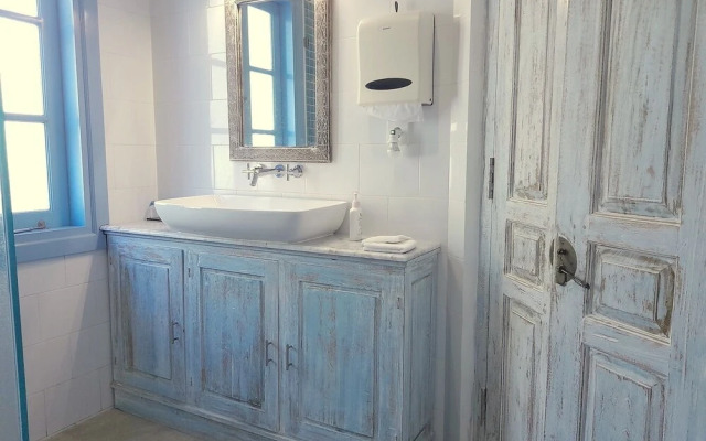 Casablanca Ubud Boutique Hotel