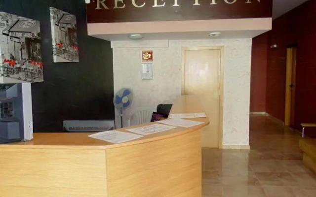 La Piazza Family Hotel