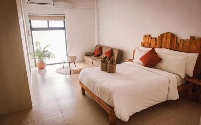 Nomads Hotel & Rooftop Pool