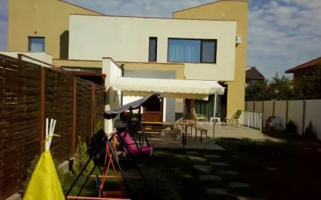 Sunny Family Vila Constanta